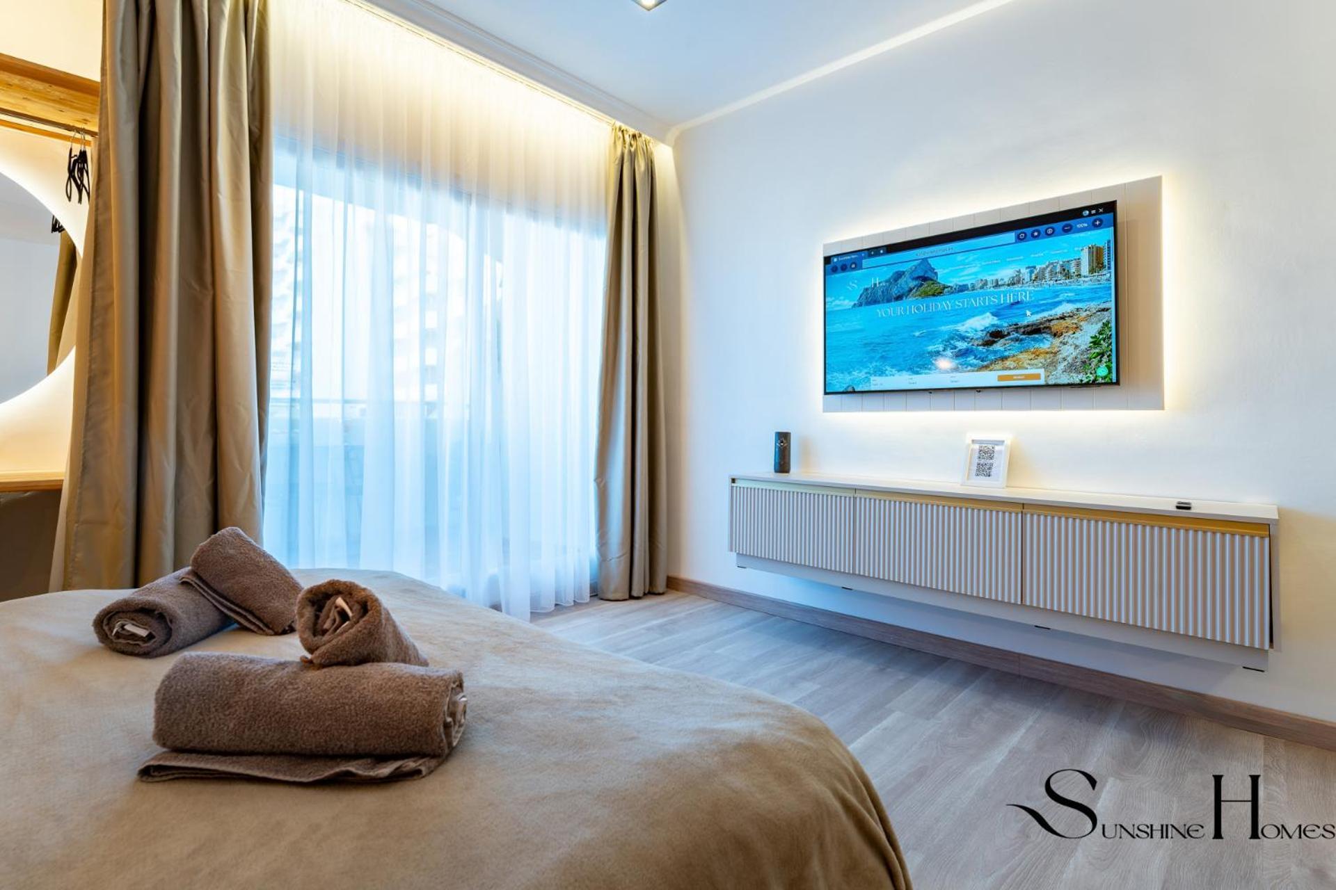 Seaview Beachfront Studio With Aqua Park & Balcony Benalmadena Ngoại thất bức ảnh