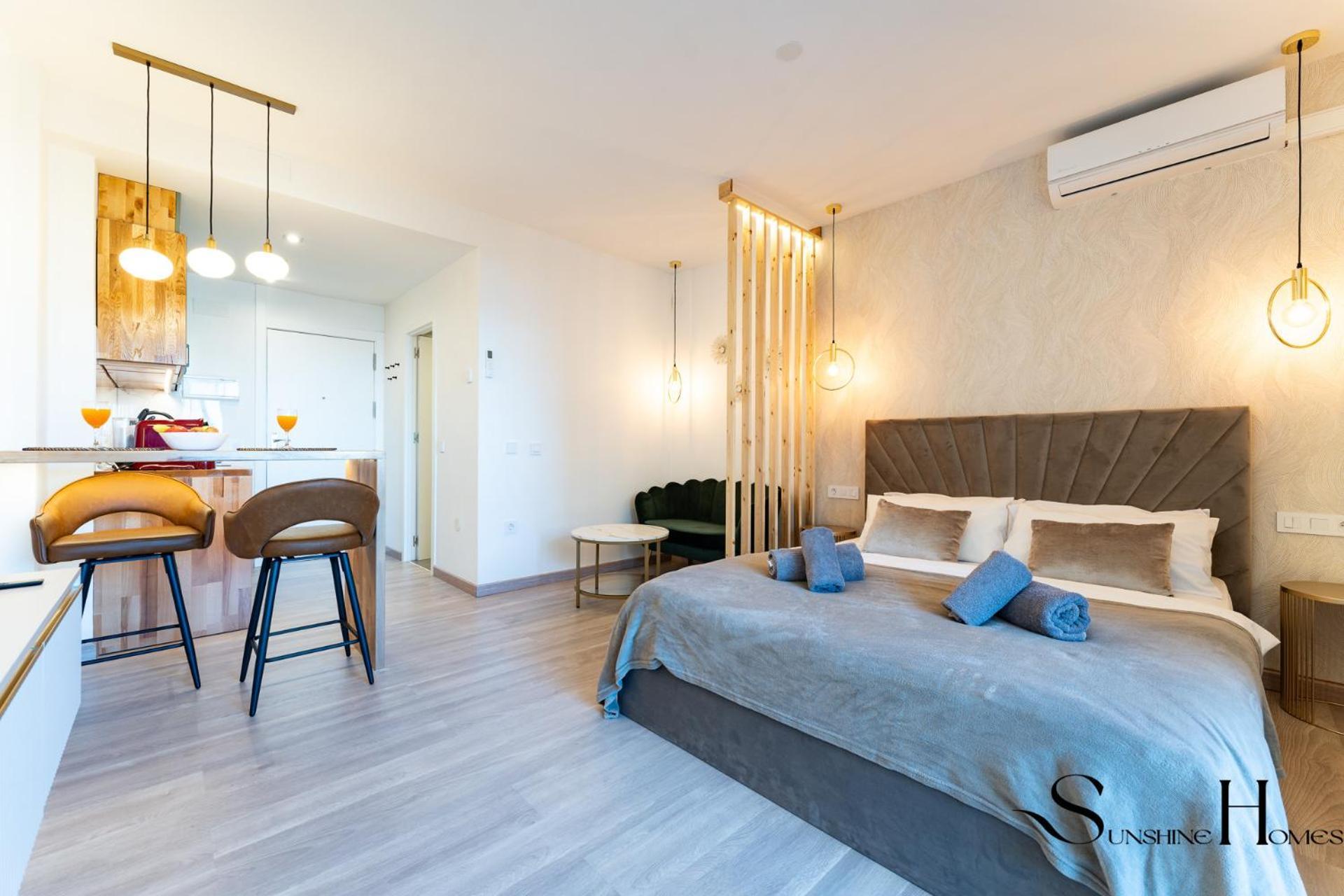 Seaview Beachfront Studio With Aqua Park & Balcony Benalmadena Ngoại thất bức ảnh