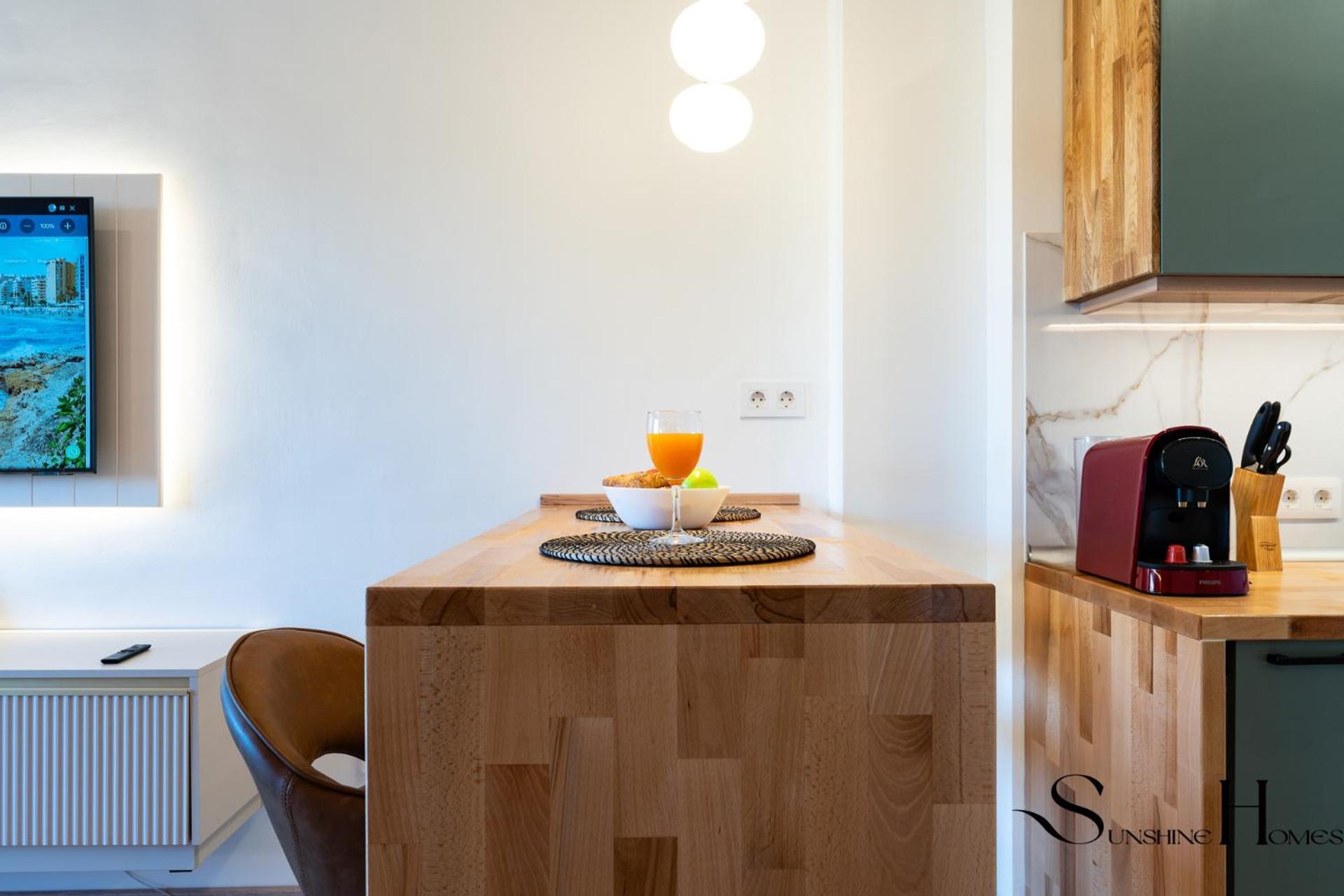 Seaview Beachfront Studio With Aqua Park & Balcony Benalmadena Ngoại thất bức ảnh