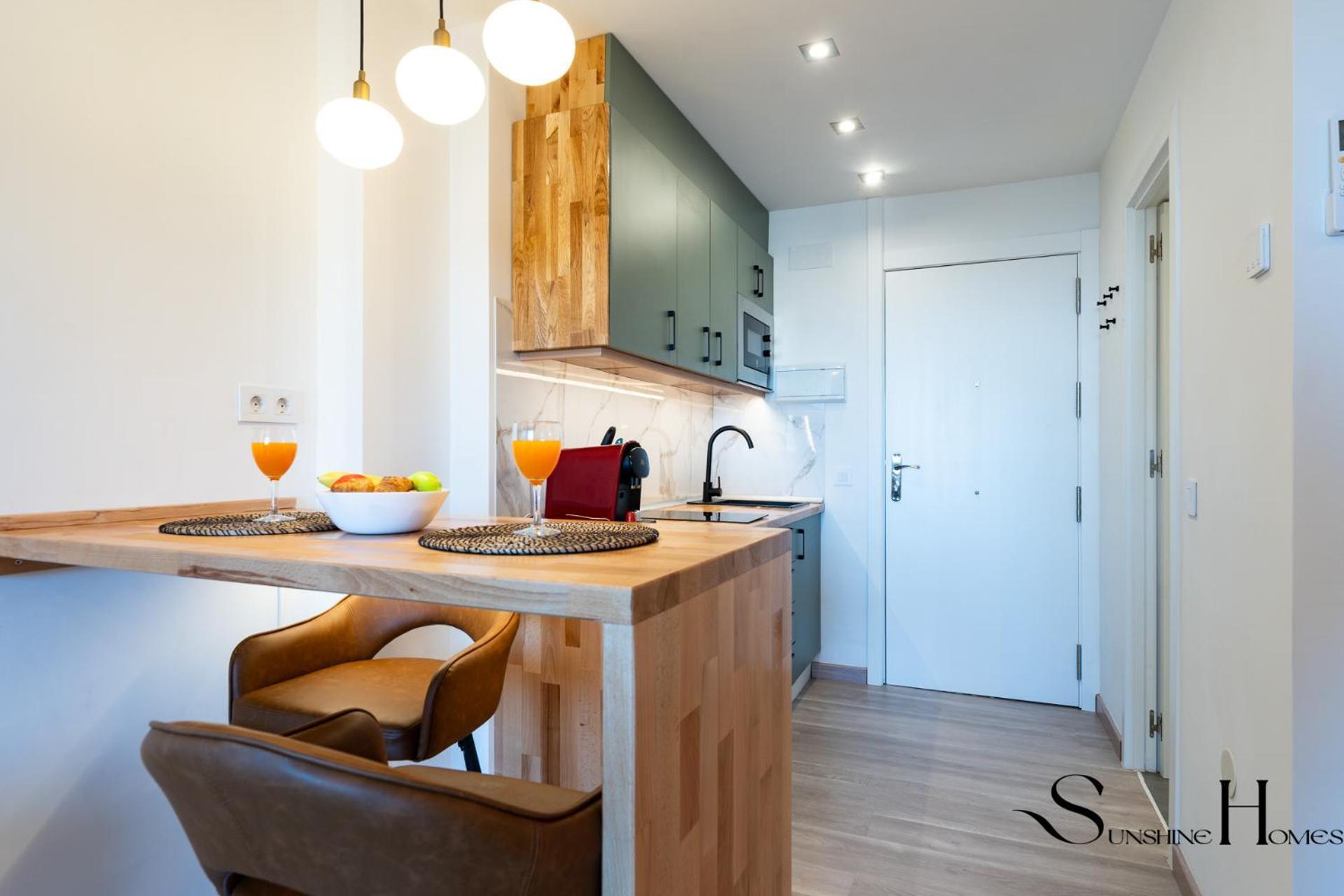 Seaview Beachfront Studio With Aqua Park & Balcony Benalmadena Ngoại thất bức ảnh